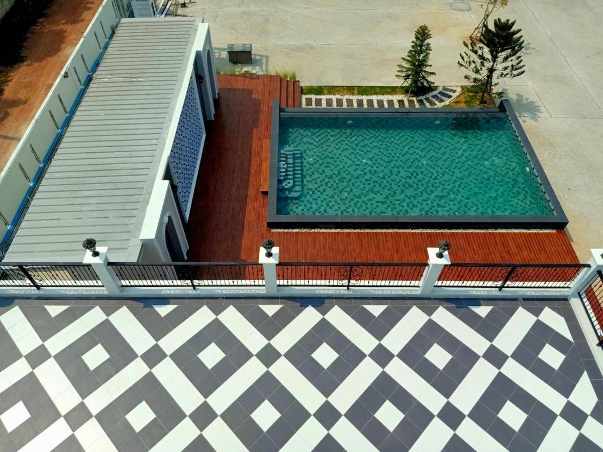 โคโค่ โฮเทล Koco Hotel Nakhonratchasima Exterior photo