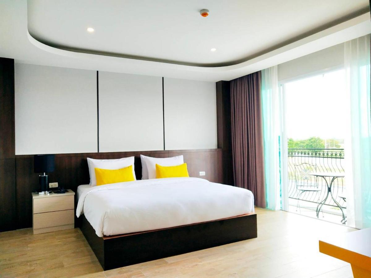 โคโค่ โฮเทล Koco Hotel Nakhonratchasima Exterior photo