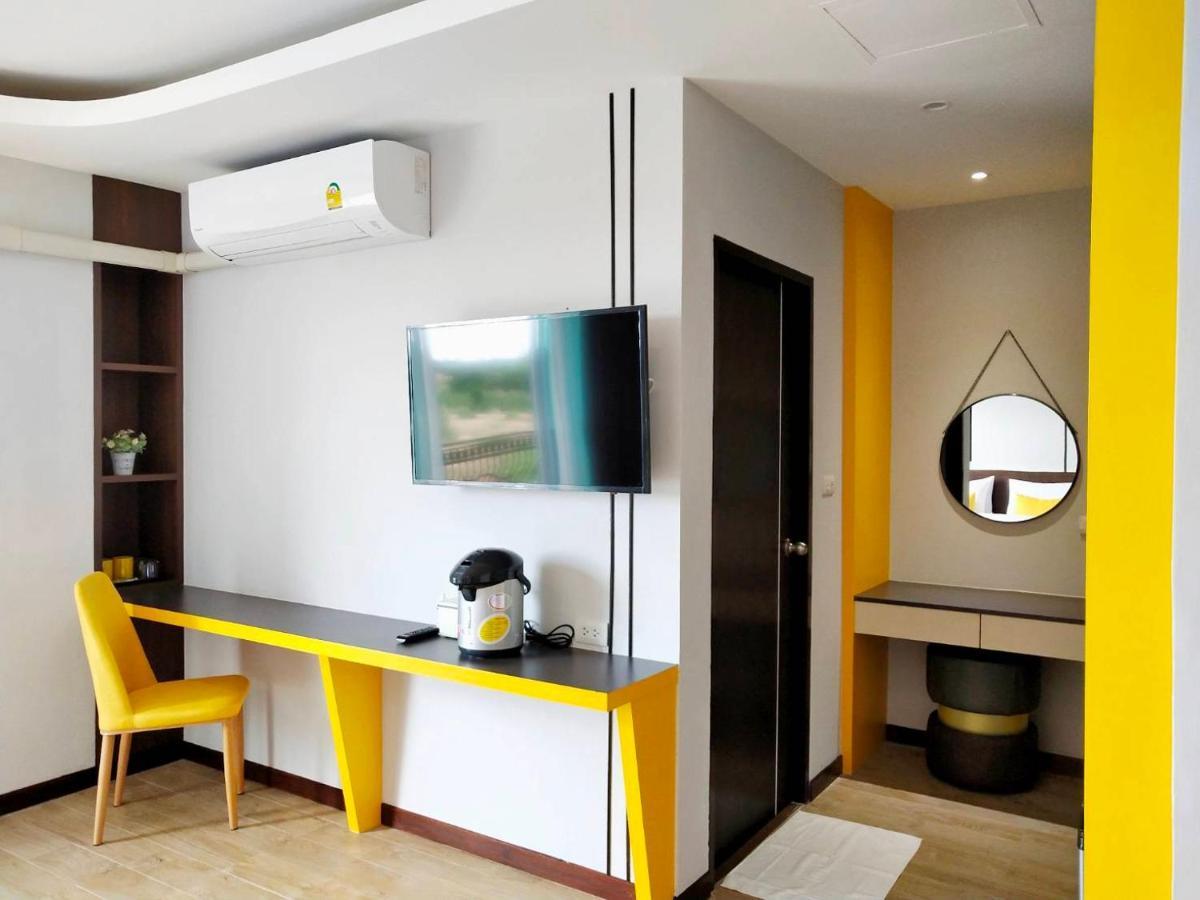 โคโค่ โฮเทล Koco Hotel Nakhonratchasima Exterior photo