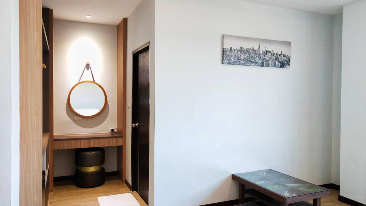 โคโค่ โฮเทล Koco Hotel Nakhonratchasima Exterior photo