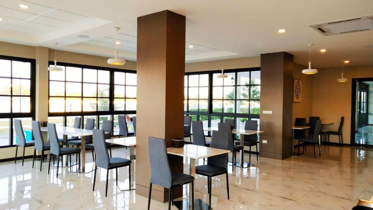 โคโค่ โฮเทล Koco Hotel Nakhonratchasima Exterior photo